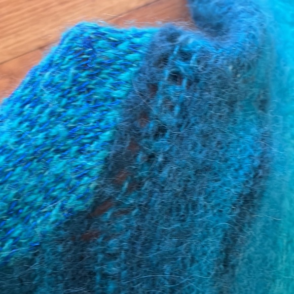 Free People “Cloud Kicker” Blue Alpaca Crop Sweater- XS/S - Picture 13 of 14